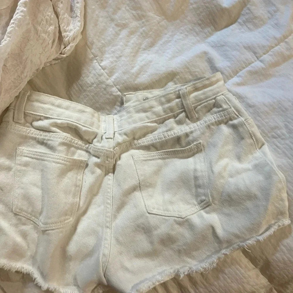 PRINCESS POLLY shorts 4 - Picture 10 of 11